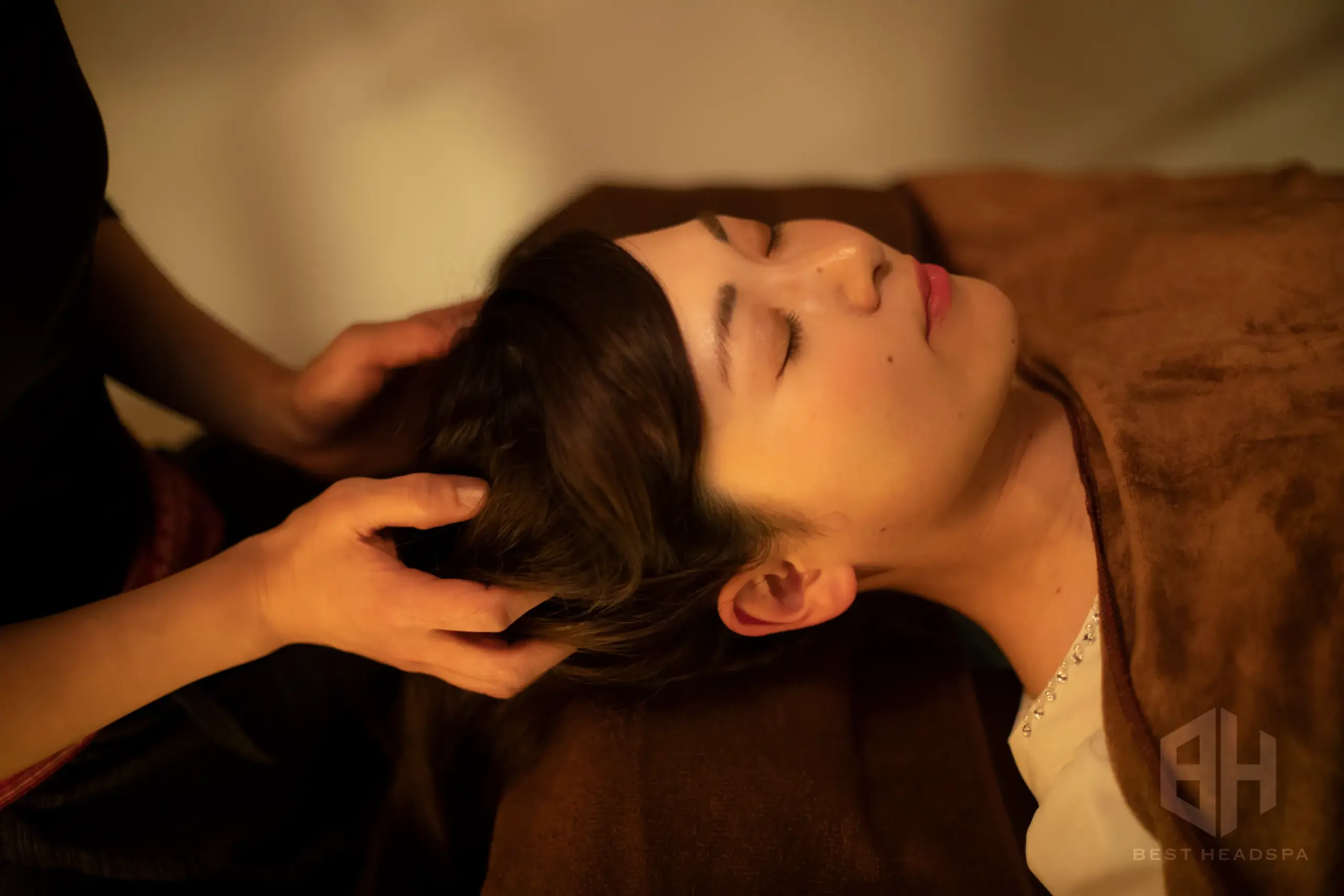 ドライヘッドスパ施術イメージ画像