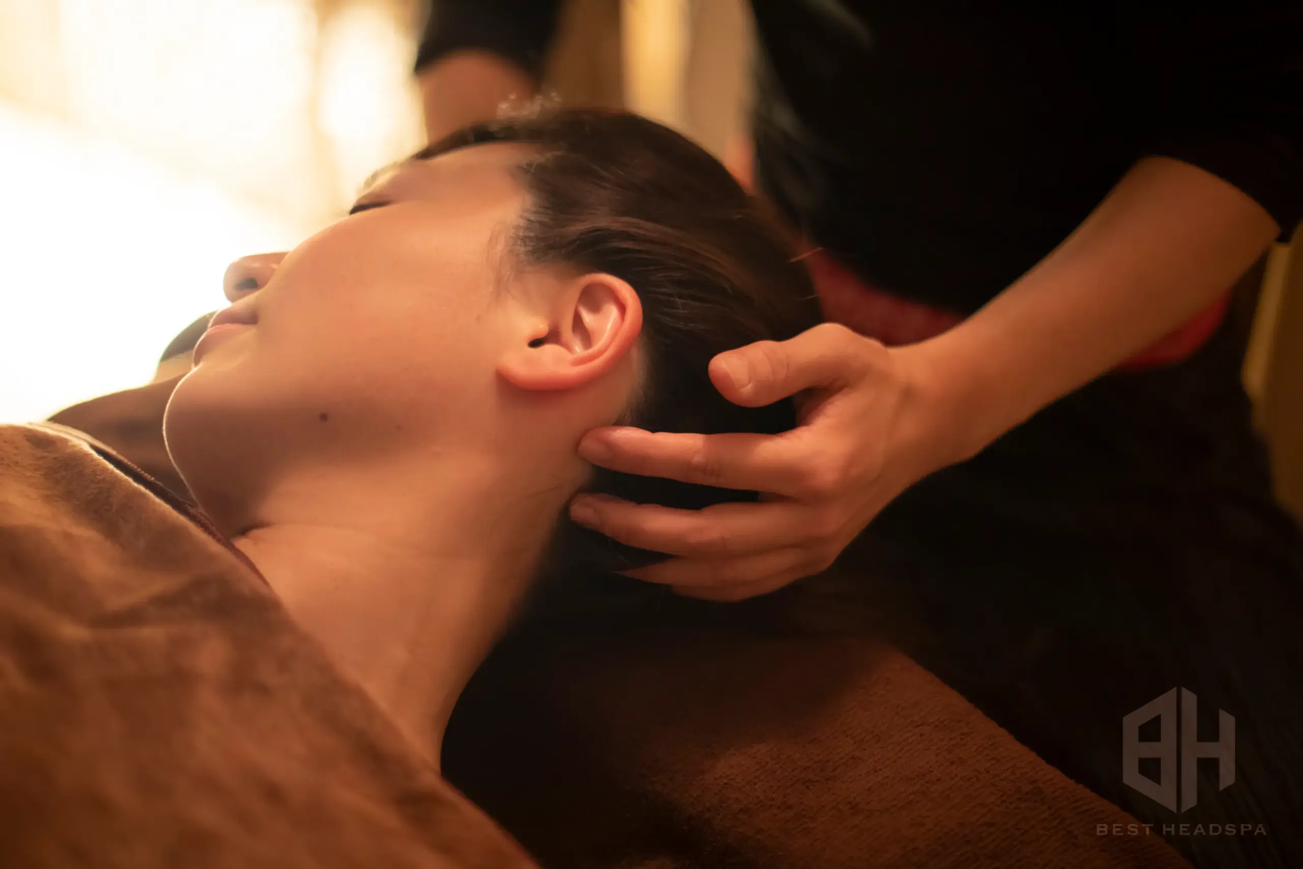 ドライヘッドスパ施術イメージ画像