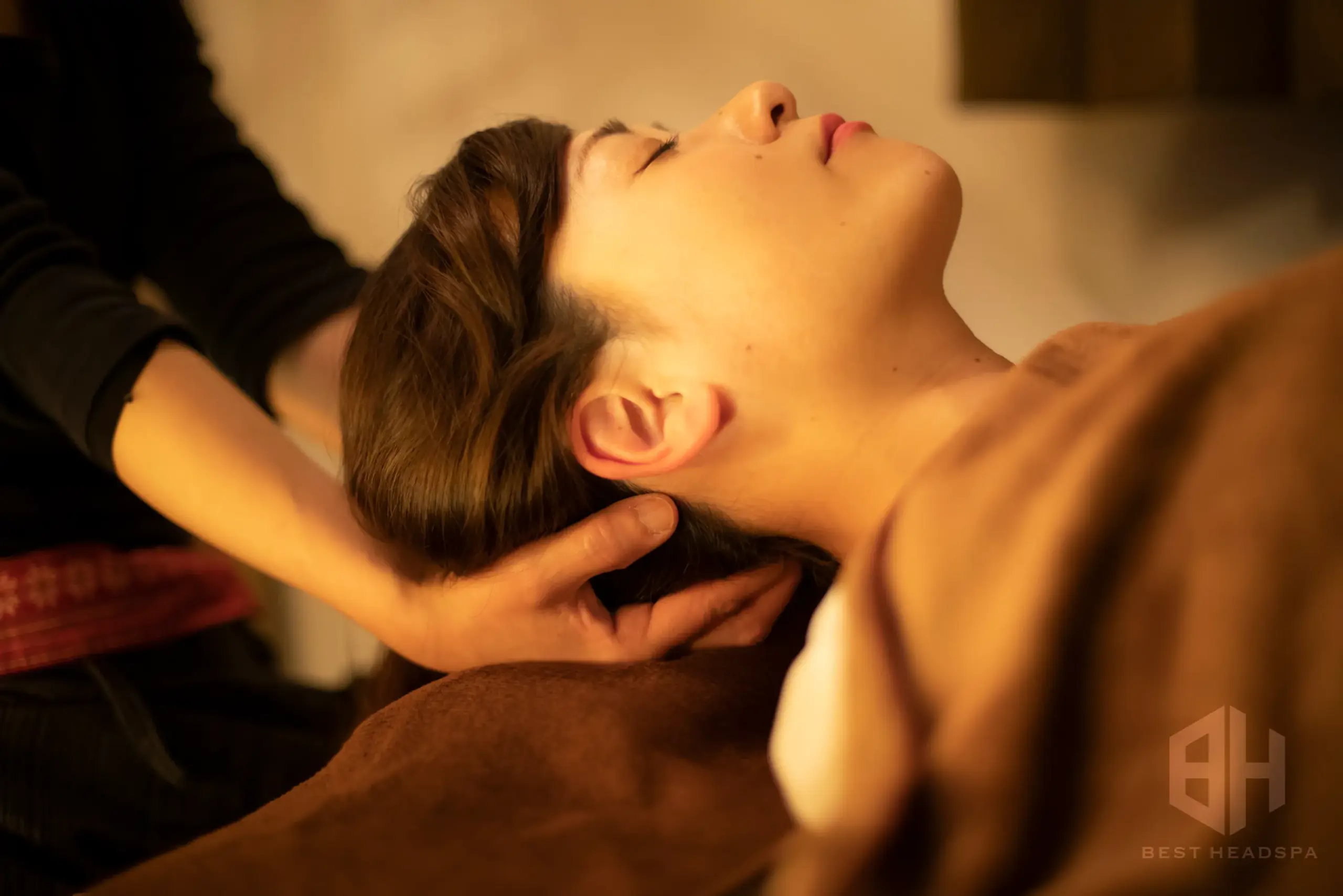 ドライヘッドスパ施術イメージ画像