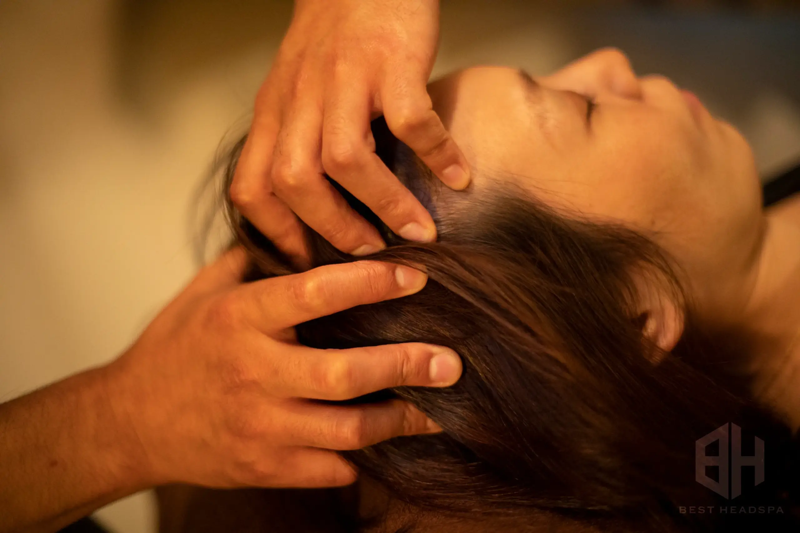 ドライヘッドスパ施術イメージ画像